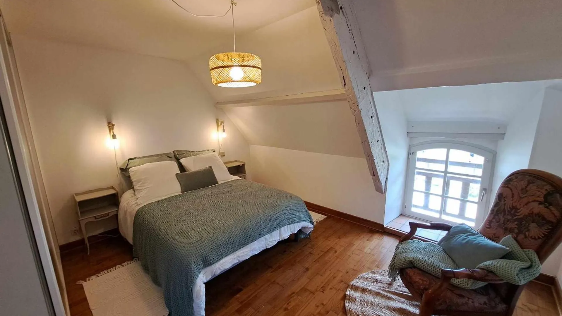 Holiday home Gite Chaumiere De Floranges 6 Personnes Morbihan La Chapelle-Neuve