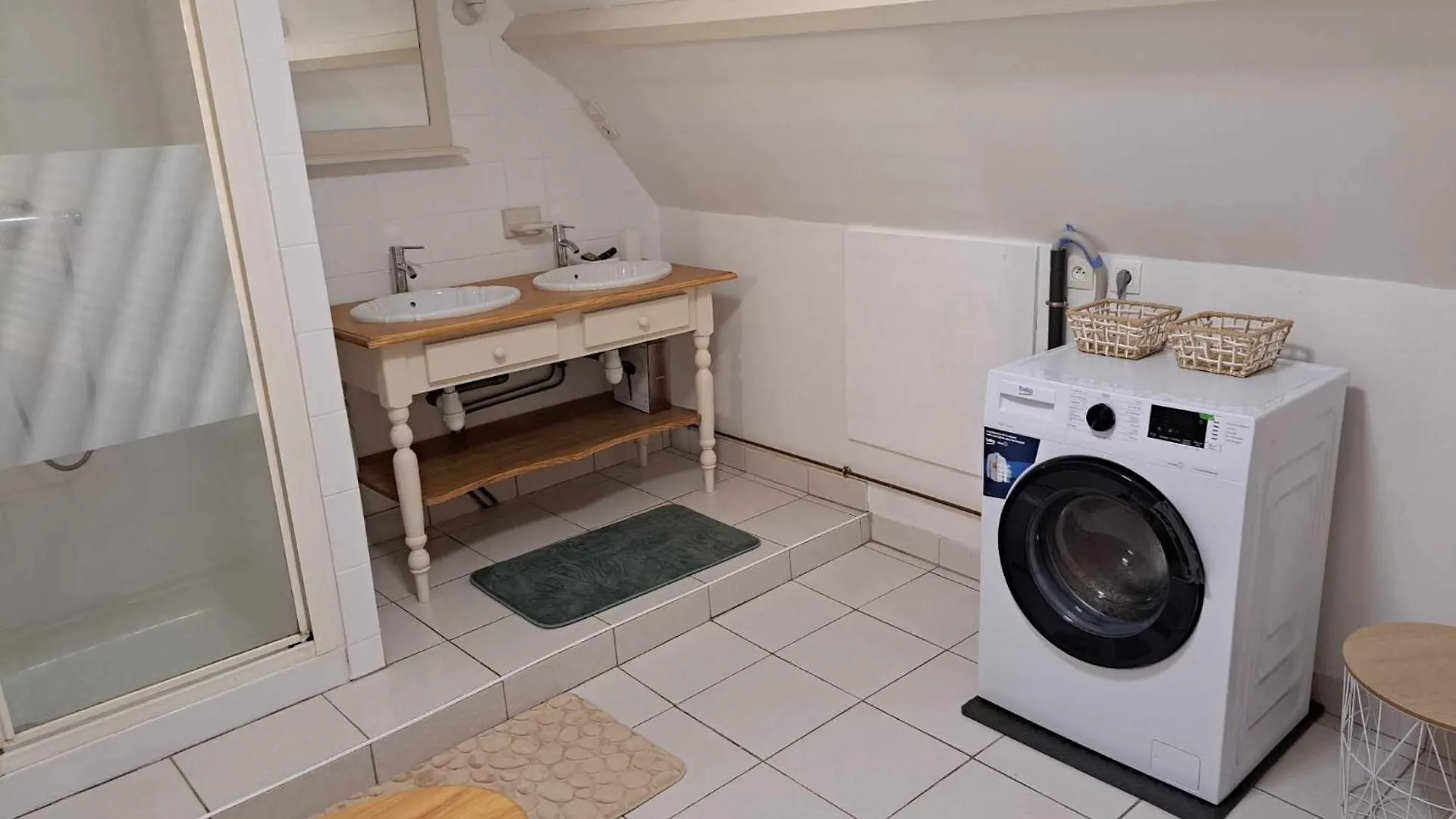Gite Chaumiere De Floranges 6 Personnes Morbihan La Chapelle-Neuve  Holiday home