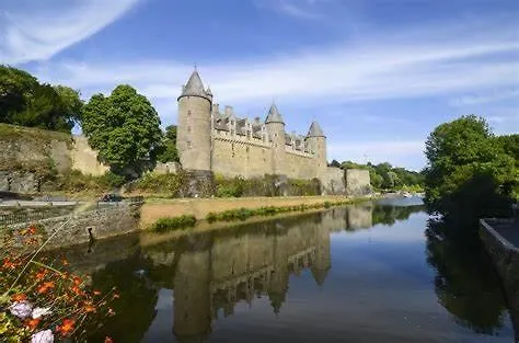 Gite Chaumiere De Floranges 6 Personnes Morbihan La Chapelle-Neuve  France