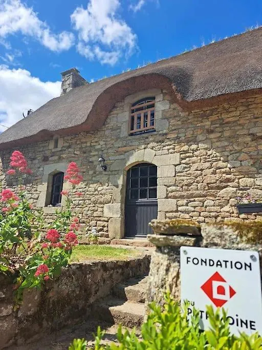 Gite Chaumiere De Floranges 6 Personnes Morbihan La Chapelle-Neuve
